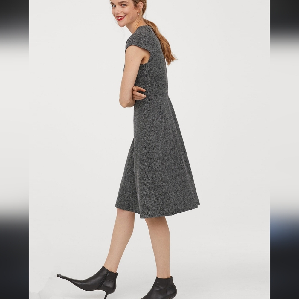 CLEARANCE H&M Gray A-Line Midi Dress with Cap Sleeves